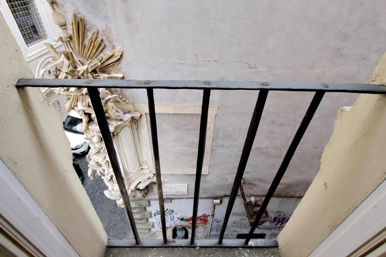 Ych-Farnese Charme Apartment Rome Luaran gambar